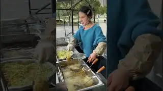 Perfectly Fried Oyster Omelette | Street Food Cooking 🦪🦪