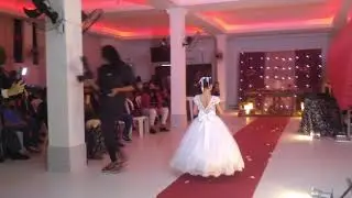 #desfile - daminha de festa de casamento