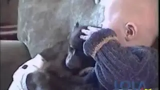 Tonya Shirelle | Cute baby and monkey are best of friends
