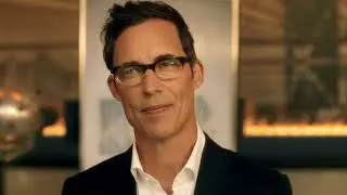 The Flash 2x05 Opening Flashback Scene from Earth 2 (Music Only)