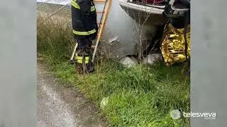 Cerignola, camion si ribalta sulla strada statale 16: muore sul colpo il conducente