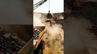 Massive Excavator & Dump Truck: Quarry Power! 🚚💥 #mining #equipment #short