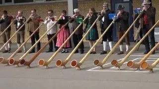 50 Alph&ouml;rner erklingen am Viechberg in Fichtenberg
