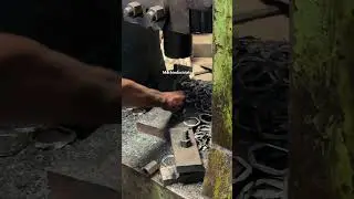 🔩 #boltsnuts #machine #boltfastenersfactory #factorymachine #factory #boltfactory #manufacturing