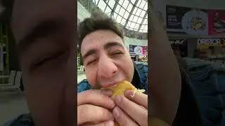 TESTĂM CEL MAI SCUMP BURGER DE PUI DE LA FRYDAY!