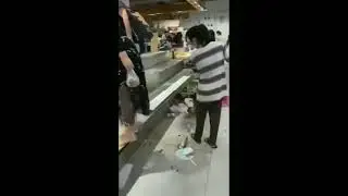 People F*ght for Food in Chengdu, China after Lockdown! #shorts #china #chinanews