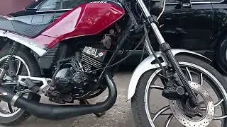 famosa rel&iacute;quia #Yamaha #rd135z c/ escapamento #curv&atilde;o
