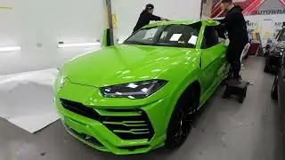 Lamborghini Urus Wrapped in Gloss Green