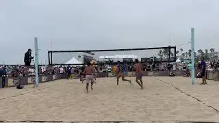 Wild rally and finish at the Manhattan Beach Open 🤯