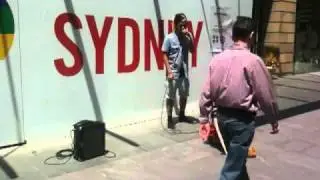 Awesome Beatboxing @ Pitt St Mall [Sydney 12/11/2010]