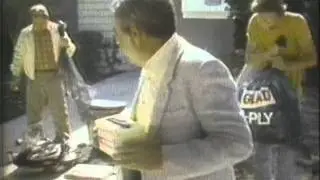 1981 Glad Trash Bags Commercial with Tom Bosely
