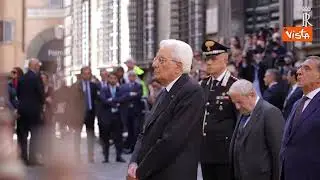 Mattarella rende omaggio ad Aldo Moro in via Caetani