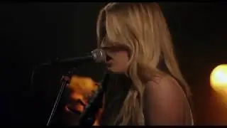 Charli White performing 'Sanctuary' at BIMM Manchester Live & Lyrical, November 2017