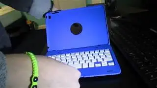 Unboxing a ipad mini 4 bluetooth keyboard case