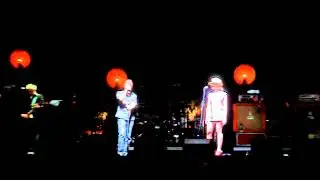 The Jesus & Mary Chain - Just Like Honey w/ Scarlett Johansson - Live @ Coachella 4-27-07