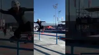 Patins Razors Loca x Bladies colab