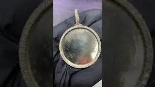 TraxNYC Review: 14K Yellow Gold Customizable Photo Pendant 1.65 inches #64629