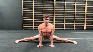 Middle split exercise