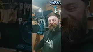 Удивительно, что у тебя в сарае. Сколько это стоит? 💷💷💷