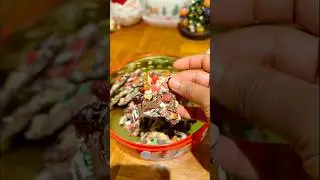 Easy festive chocolate bark 🍫🎄