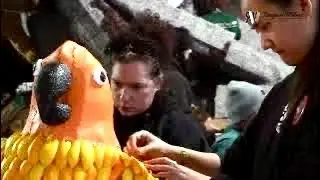 Rose Parade Volunteers Hurry to Build 2026 Parade Floats in Pasadena, California