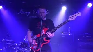 Defacer - This Room Ain't Big Bnough For The Two of Us @ Ivory Blacks Glasgow Scotland 19/1/2018