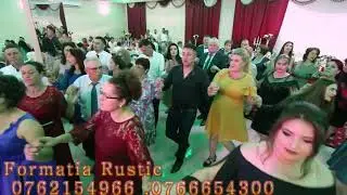 Formatia Rustic  Hora