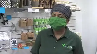 Wrapping paper alternatives to protect the environment