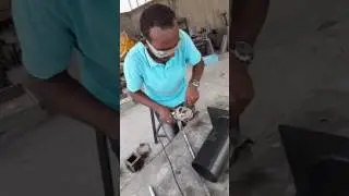 Installing strain gauge
