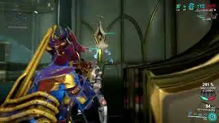 Warframe Valkyr Prime con Fragor