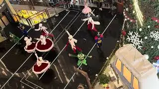 Chirtmas celebration in AbuDhabi mall 🇦🇪 👯 Nice performance by the Dancers 🕺 💃 