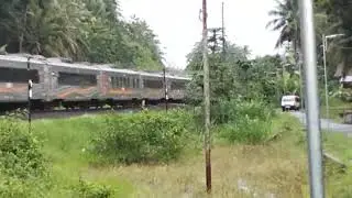KA 62 Manahan relasi solobalapan-gambir loko:cc2040304 YK