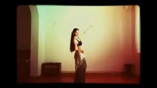 Chantal Bellydancing to Makaan