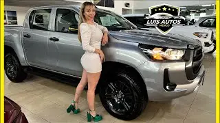 Toyota Hilux SR
