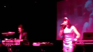 Miss Kittin and The Hacker - Frank Sinatra [LIVE]
