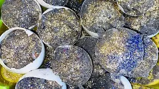 Crunchy Baked egg shells filled wit black gym chalk reforms asmr tiktok video glitter #asmr #satisfy
