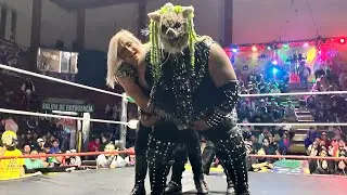 Lucha estelar: El Imperio de las Shotas y Demasiado Vs La Puerquiza en la Arena Neza