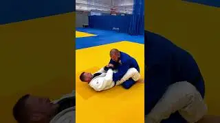 WATCH THIS POWERFUL CHOKE🔥💪🏻 #judo #division #jud&ocirc; #ztdivision #judoka #judoca #judoheroes #iudo