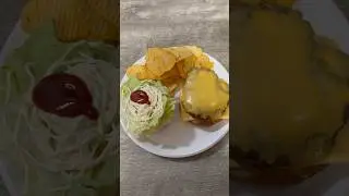 Hawaii🌈【Homemade Cheese Burger🍔】 #hawaii #aloha #honolulu #burger #cheeseburger #shorts