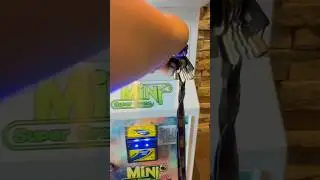 This Mini Claw Machine Was LOADED With CASH! #entrepreneur #money #miniclawmachine