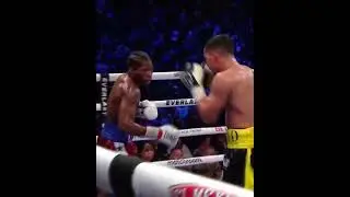 Ray Savage drops fighter with the fastest right hook ever