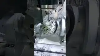 Centro de Usinagem 5 eixo #programmer #cncmachine #automobile #machine #cnccaseira #cnc