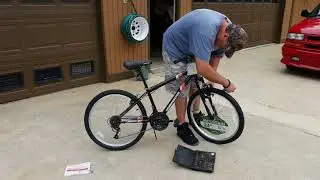 Roadmaster Granite Peak Boys' Mountain Bike