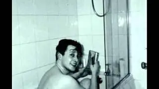 Bill Ryder-Jones - You Can't Hide A Light With The Dark