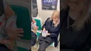Почему она не согласилась🥺 #phonk #humor #prank #foryou #метро #subway #love #story #happy