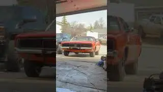 The General lee #generallee #1969dodgecharger #1969charger #mopar #440 #dukesofhazzard #carshow