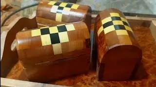 An exquisite small wooden box🚨 handcrafted from fine lemon wood and aromatic juniper🚨🚨