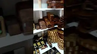 العلبة السحرية المصنوعة من خشب العرعار  _La boîte magique_ the magic box