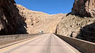 Driving through Utah's Beautiful Virgin River Gorge in 4k Video