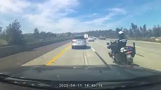Car Instantly Gets Pulled Over For Misusing Emergency Lane - 1425548